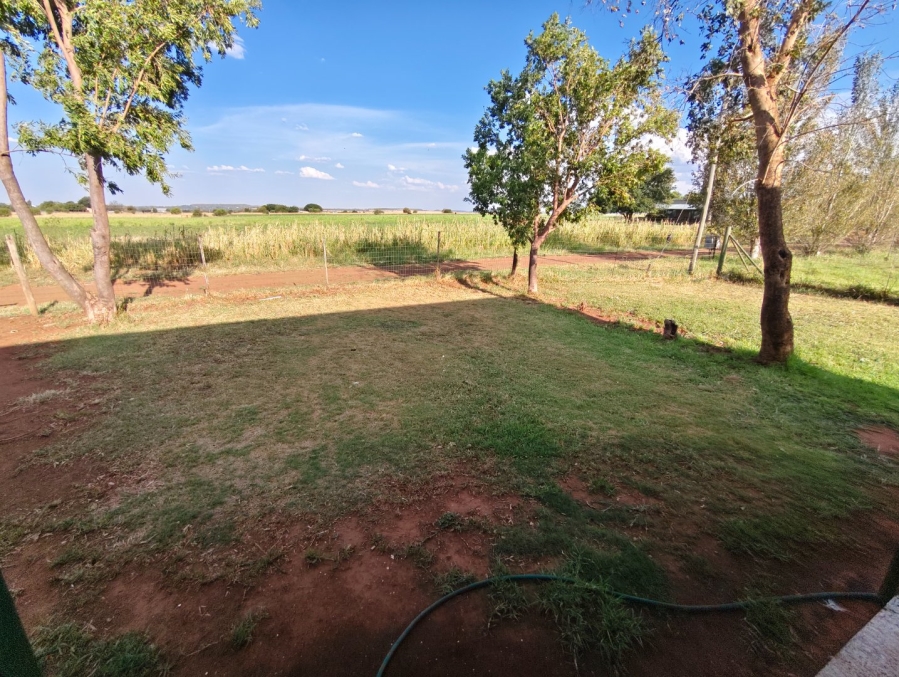 To Let 2 Bedroom Property for Rent in Kellys View Free State